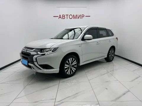 2021 MITSUBISHI OUTLANDER,autocango,china used car exporter,china ev exporter,chinese used car exporter,chinese used ev exporter