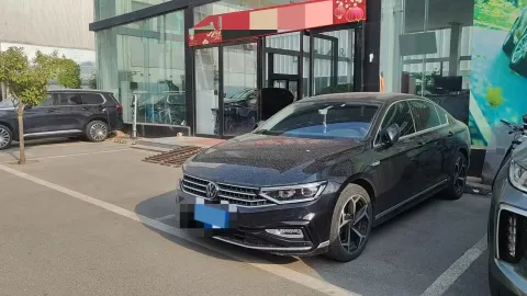 2023 VOLKSWAGEN MAGOTAN,autocango,china used car exporter,china ev exporter,chinese used car exporter,chinese used ev exporter