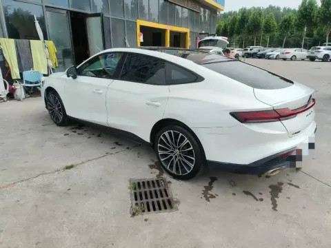 2023 MG 7 2.0T 261HP L4 9AT