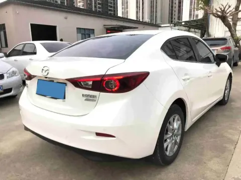 2017 Mazda 3 Axela 1.5L 117HP L4 6AT