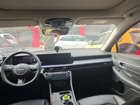 2024 Hyundai Sonata 1.5T 170HP L4 8AT,autocango,china used car exporter,china ev exporter,chinese used car exporter,chinese used ev exporter