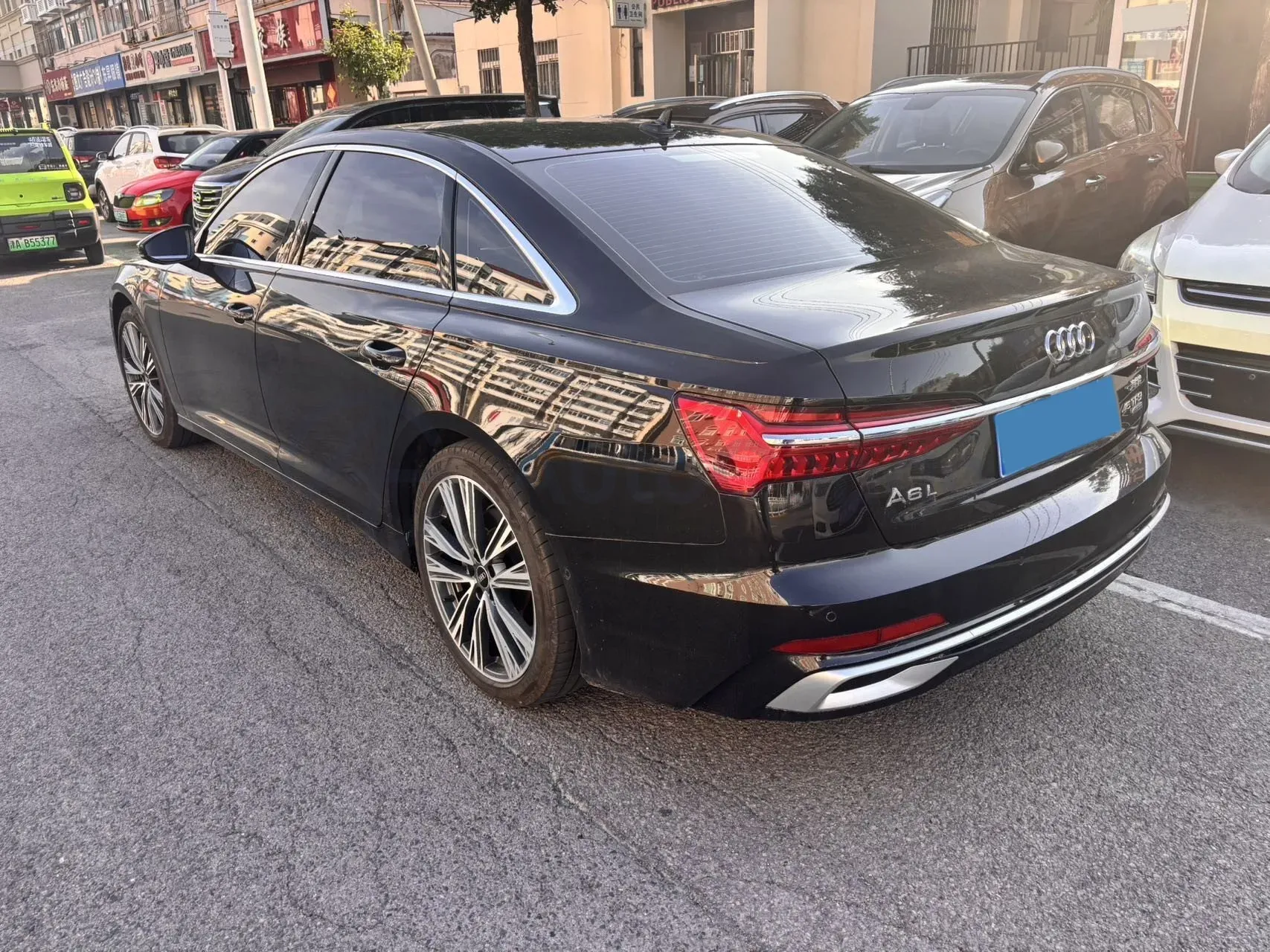 2025 Audi A6L 2.0T 245HP L4 7DCT,autocango,china used car exporter,china ev exporter,chinese used car exporter,chinese used ev exporter