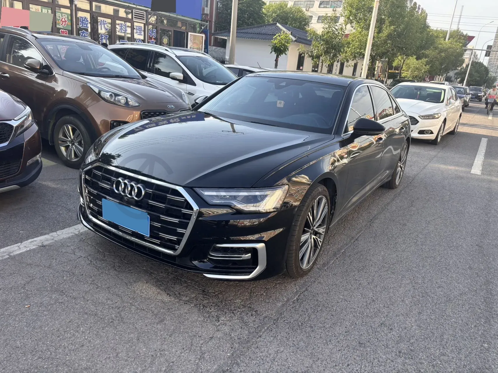 2025 Audi A6L 2.0T 245HP L4 7DCT,autocango,china used car exporter,china ev exporter,chinese used car exporter,chinese used ev exporter