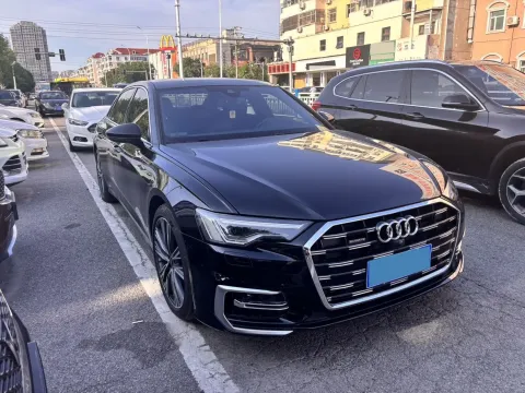 2025 Audi A6L 2.0T 245HP L4 7DCT,autocango,china used car exporter,china ev exporter,chinese used car exporter,chinese used ev exporter