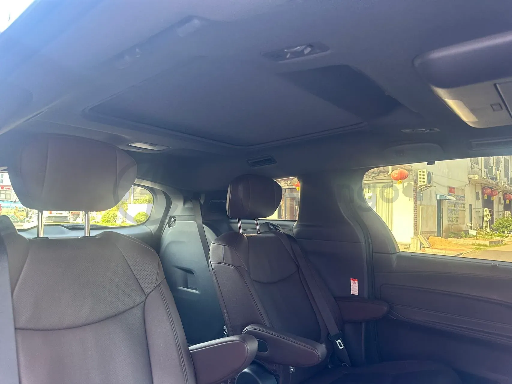 2023 Toyota Granvia 2.5L 189HP L4 E-CVT Hybrid,autocango,china used car exporter,china ev exporter,chinese used car exporter,chinese used ev exporter