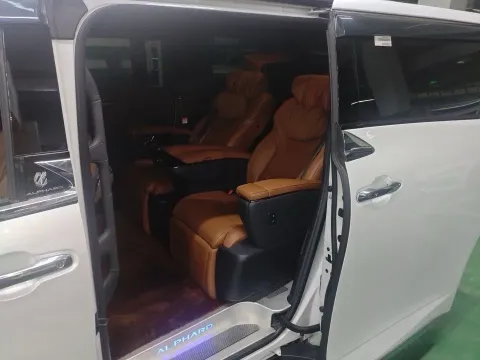 2024 Toyota Alphard 2.5L 190HP L4 E-CVT Hybrid,autocango,china used car exporter,china ev exporter,chinese used car exporter,chinese used ev exporter
