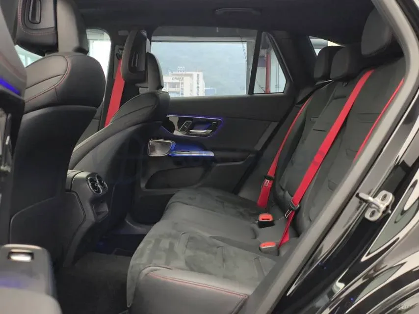 2025 Mercedes-Benz GLC AMG 2.0T 421HP L4 9AT,autocango,china used car exporter,china ev exporter,chinese used car exporter,chinese used ev exporter