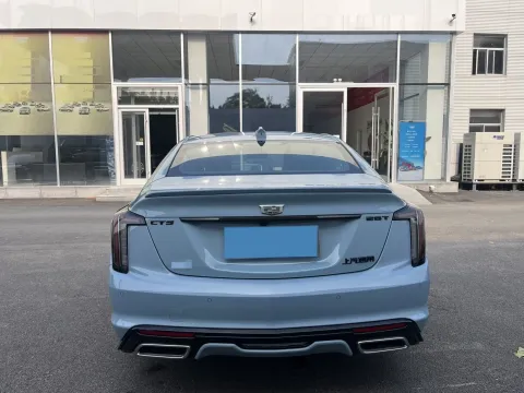 2025 Cadillac CT5 2.0T 237HP L4 10AT