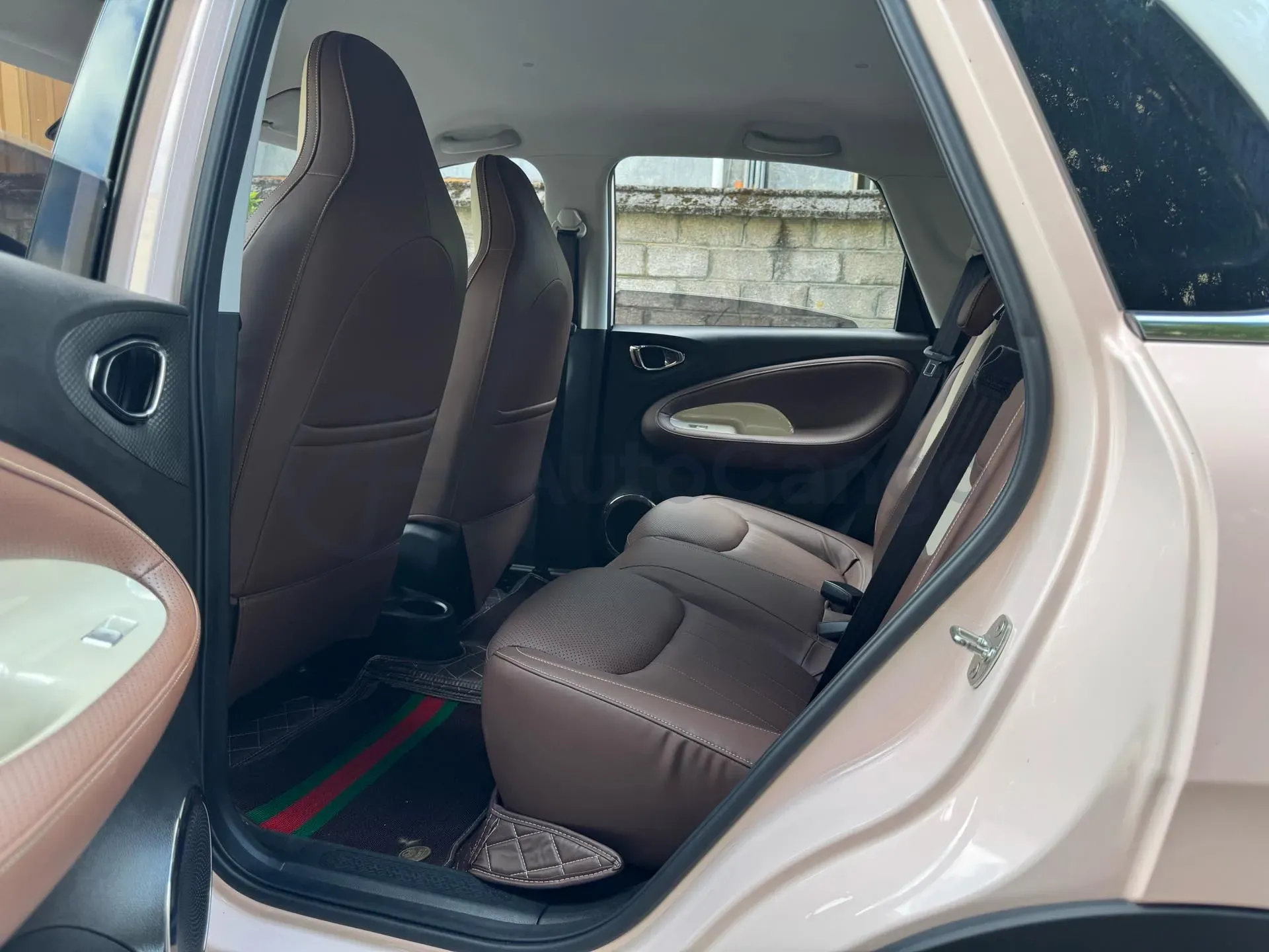 2023 WuLing BinGuo BEV 37.9KWH,autocango,china used car exporter,china ev exporter,chinese used car exporter,chinese used ev exporter