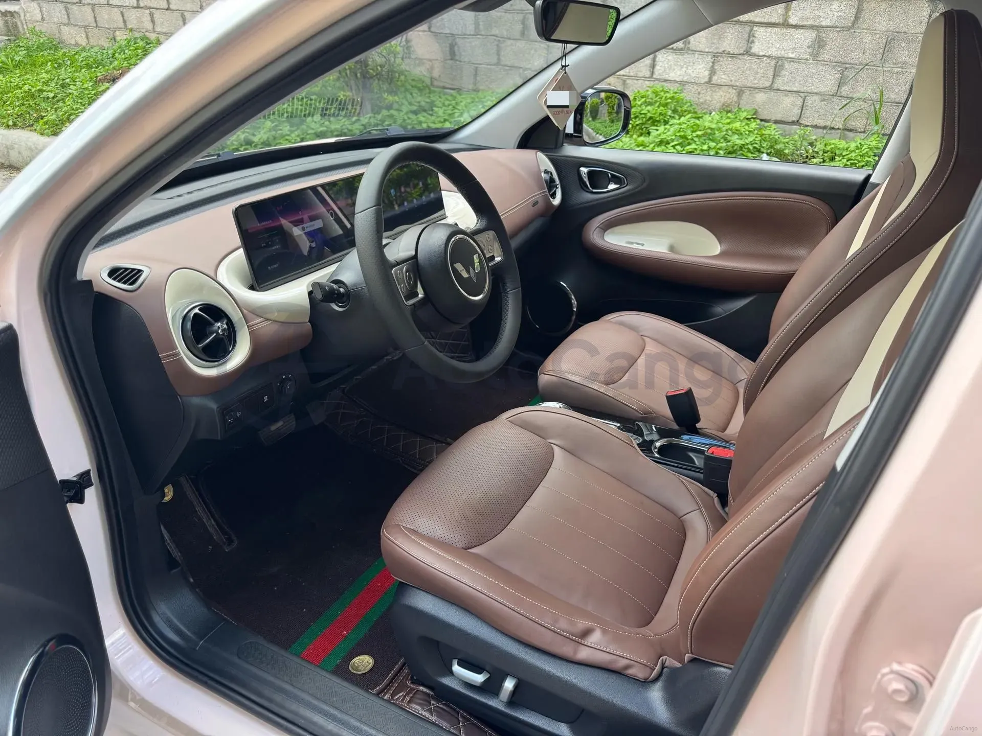 2023 WuLing BinGuo BEV 37.9KWH,autocango,china used car exporter,china ev exporter,chinese used car exporter,chinese used ev exporter