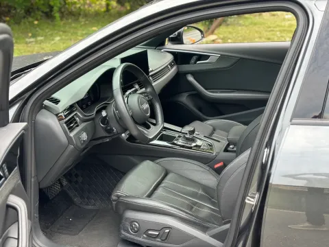 2023 Audi A4L 2.0T 190HP L4 7DCT