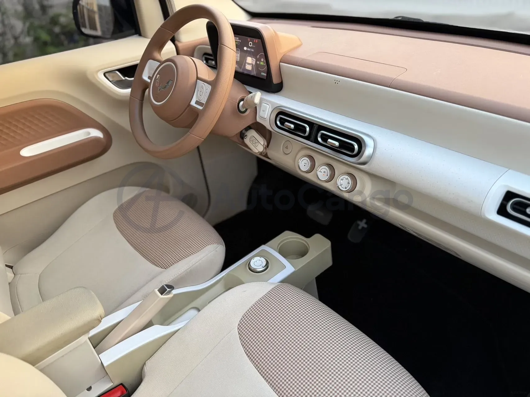 2024 WuLing HongGuang MINI EV BEV 9.3KWH,autocango,china used car exporter,china ev exporter,chinese used car exporter,chinese used ev exporter