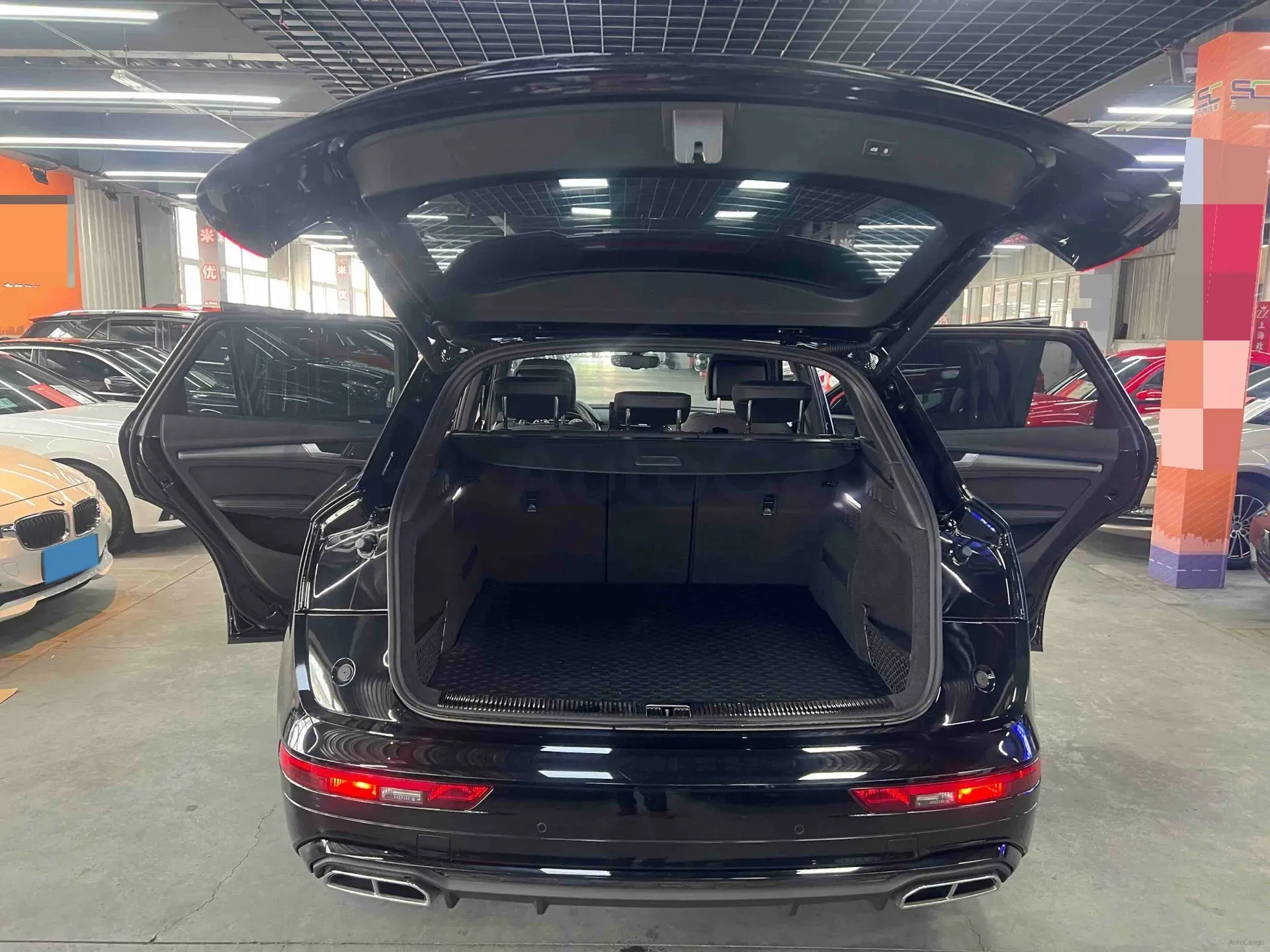 2023 Audi Q5L 2.0T 190HP L4 7DCT,autocango,china used car exporter,china ev exporter,chinese used car exporter,chinese used ev exporter