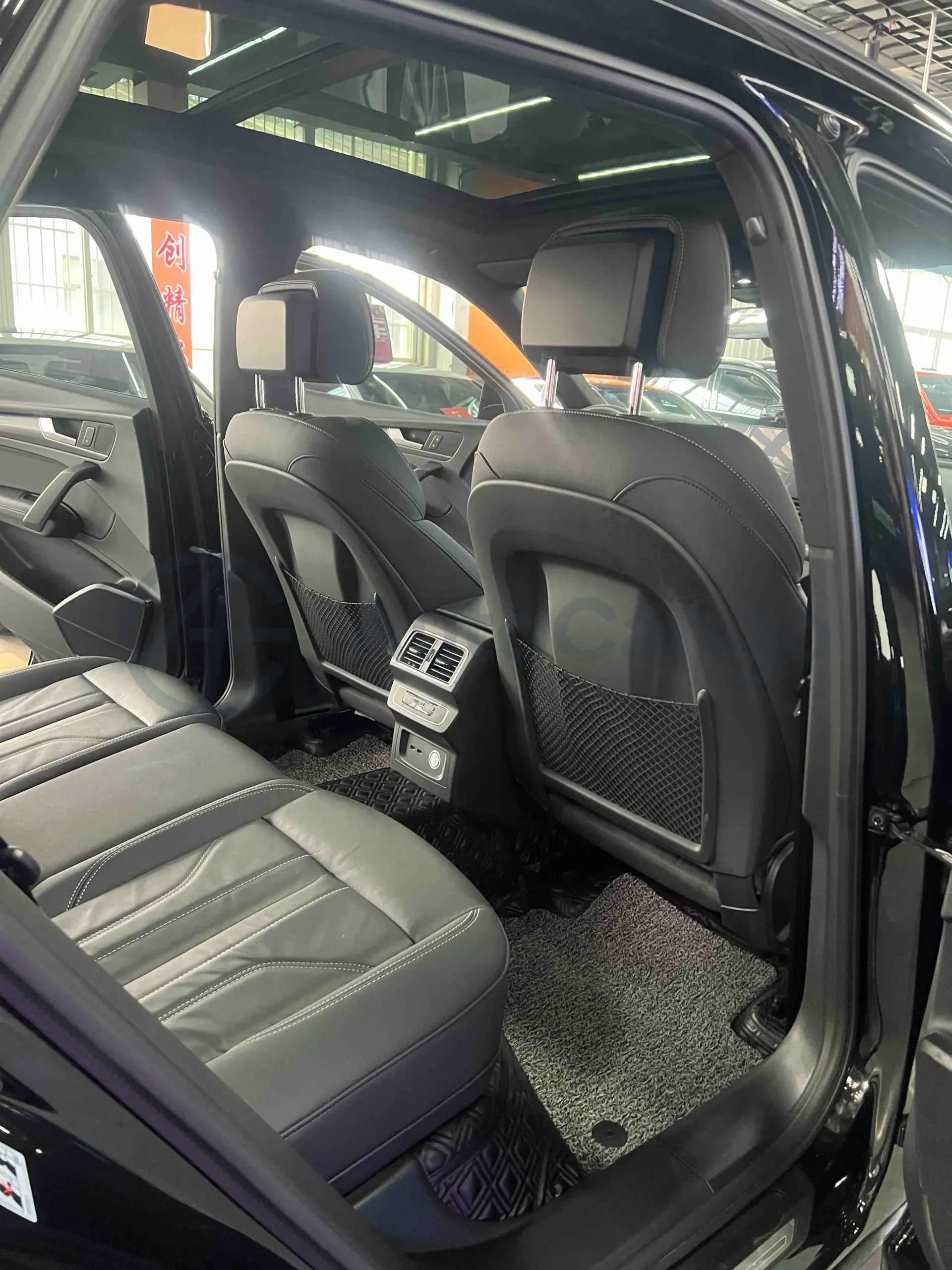2023 Audi Q5L 2.0T 190HP L4 7DCT,autocango,china used car exporter,china ev exporter,chinese used car exporter,chinese used ev exporter