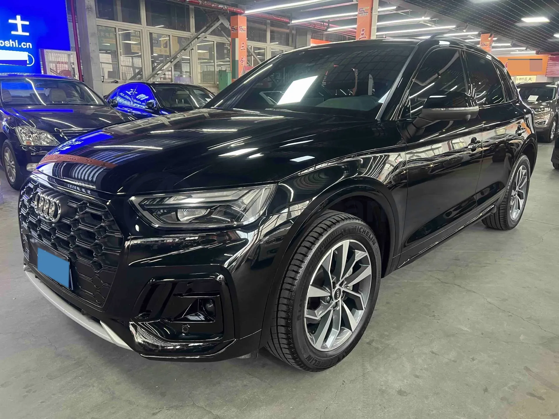 2023 Audi Q5L 2.0T 190HP L4 7DCT,autocango,china used car exporter,china ev exporter,chinese used car exporter,chinese used ev exporter