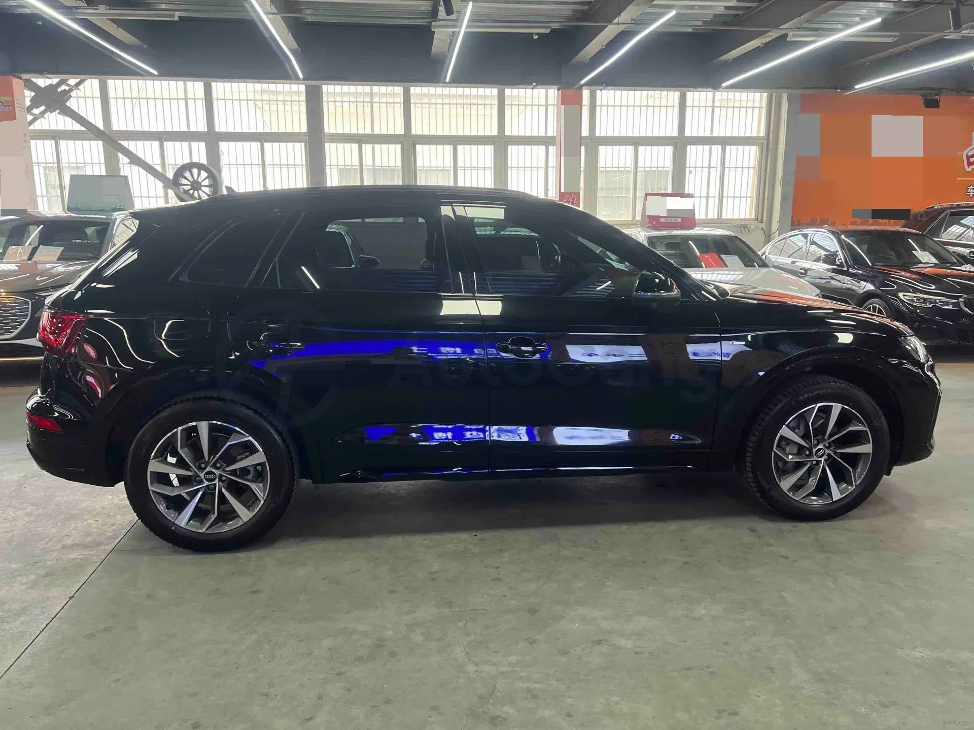 2023 Audi Q5L 2.0T 190HP L4 7DCT,autocango,china used car exporter,china ev exporter,chinese used car exporter,chinese used ev exporter