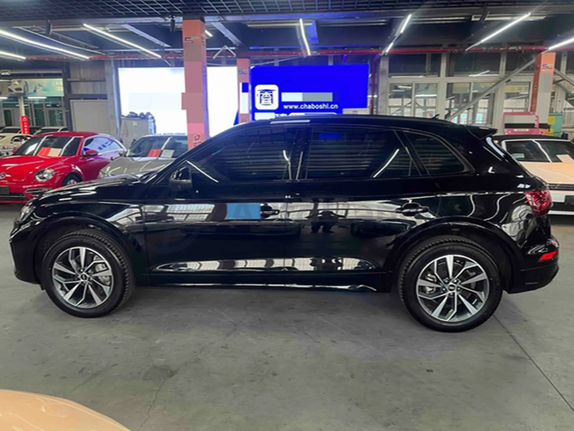 2023 Audi Q5L 2.0T 190HP L4 7DCT,autocango,china used car exporter,china ev exporter,chinese used car exporter,chinese used ev exporter