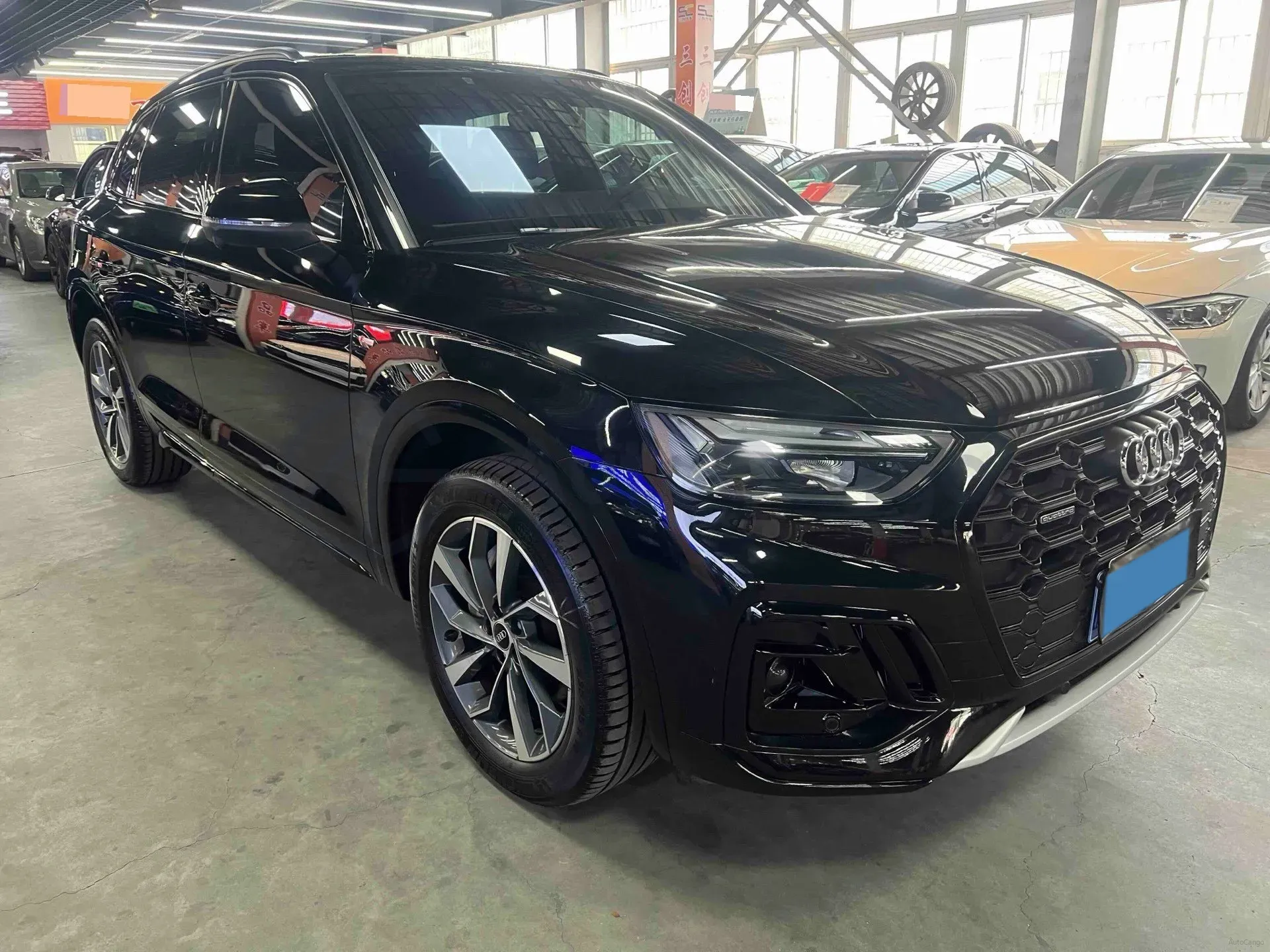 2023 Audi Q5L 2.0T 190HP L4 7DCT,autocango,china used car exporter,china ev exporter,chinese used car exporter,chinese used ev exporter