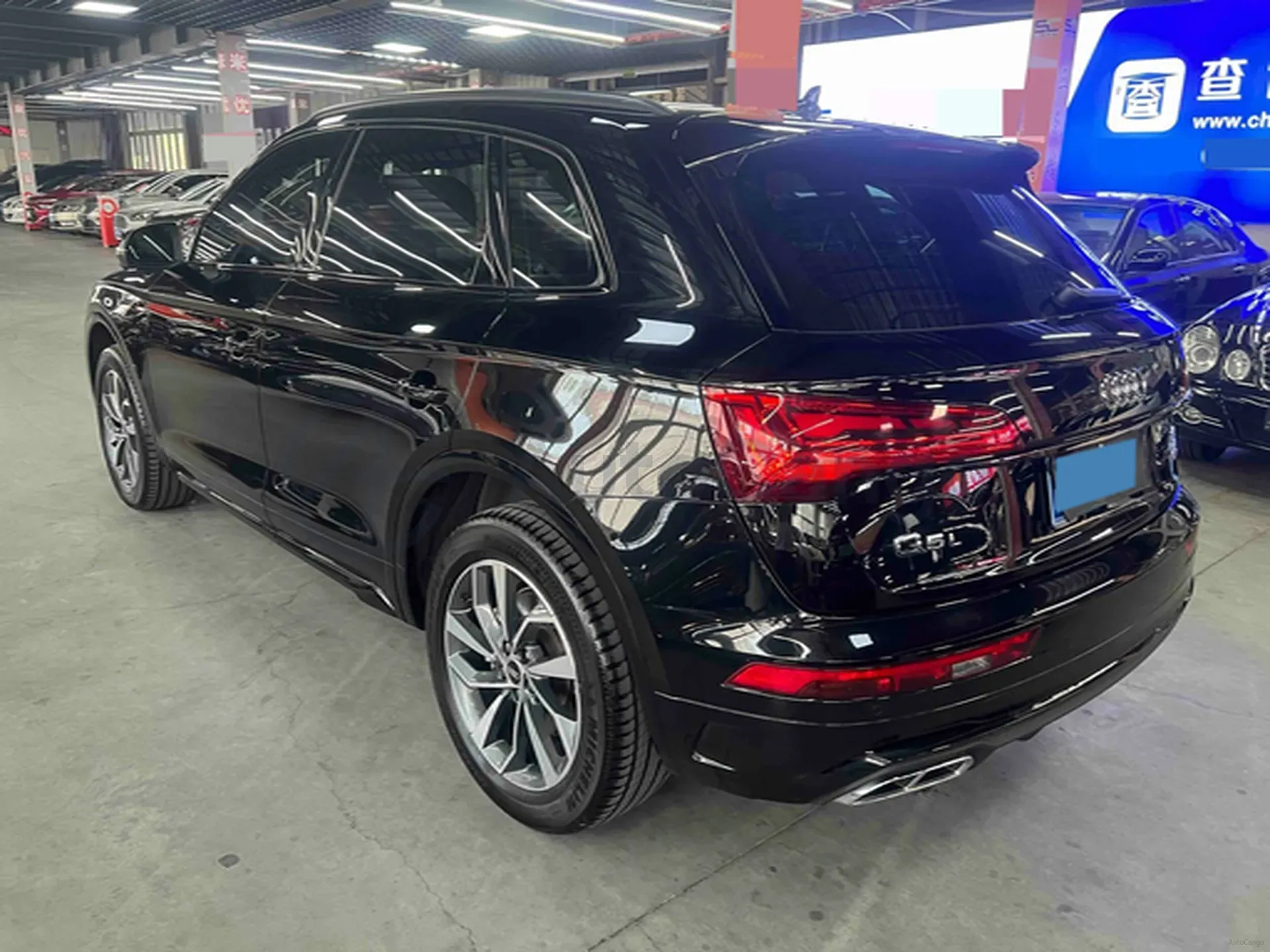 2023 Audi Q5L 2.0T 190HP L4 7DCT,autocango,china used car exporter,china ev exporter,chinese used car exporter,chinese used ev exporter