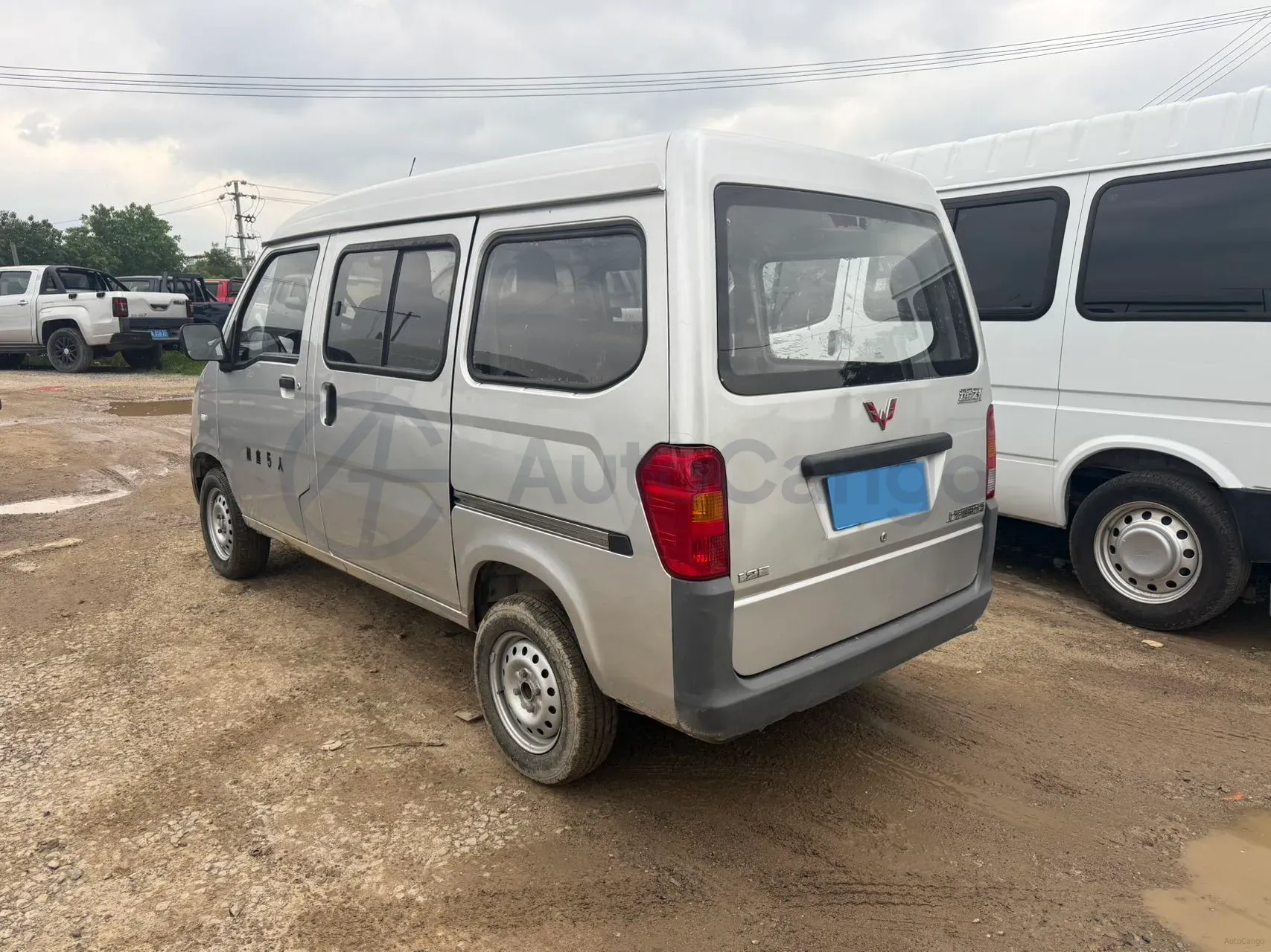 2020 WuLing ZhiGuang 1.2L 76HP L4 5MT,autocango,china used car exporter,china ev exporter,chinese used car exporter,chinese used ev exporter