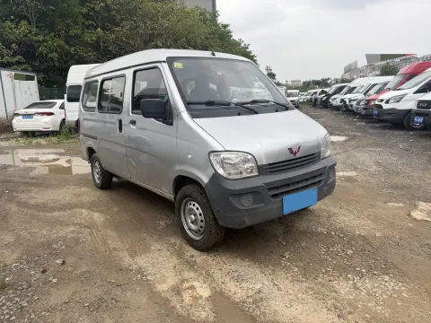 2020 WuLing ZhiGuang 1.2L 76HP L4 5MT,autocango,china used car exporter,china ev exporter,chinese used car exporter,chinese used ev exporter