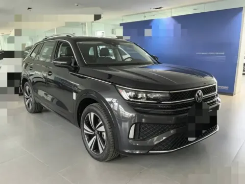 2023 Volkswagen Tavendor 2.0T 220HP L4 7DCT,autocango,china used car exporter,china ev exporter,chinese used car exporter,chinese used ev exporter