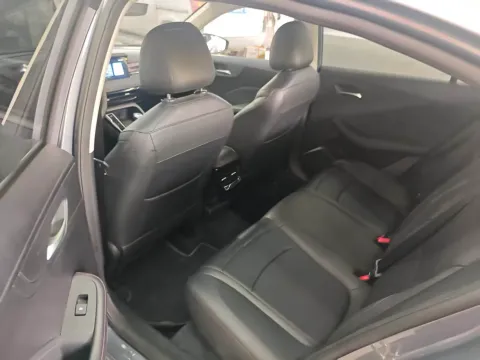 2023 Roewe i5 1.5L 129HP L4 CVT