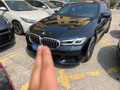 2022 BMW 5 SERIES,autocango,china used car exporter,china ev exporter,chinese used car exporter,chinese used ev exporter