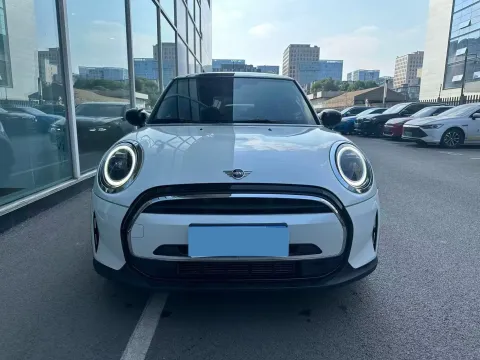 2023 MINI MINI 1.5T 102HP L3 7DCT,autocango,china used car exporter,china ev exporter,chinese used car exporter,chinese used ev exporter