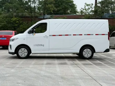2024 WuLing YangGuang BEV 41.9KWH
