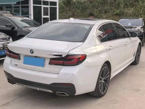 2021 BMW 5 Series 2.0T 252HP L4 8AT,autocango,china used car exporter,china ev exporter,chinese used car exporter,chinese used ev exporter