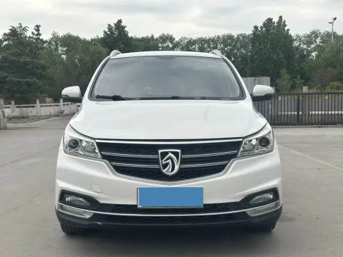 2019 BaoJun 730 1.5T 147HP L4 CVT,autocango,china used car exporter,china ev exporter,chinese used car exporter,chinese used ev exporter