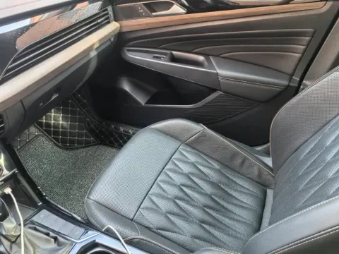 2021 Volkswagen Passat 2.0T 186HP L4 7DCT