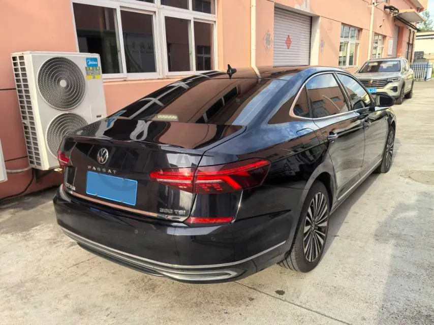 2021 Volkswagen Passat 2.0T 186HP L4 7DCT,autocango,china used car exporter,china ev exporter,chinese used car exporter,chinese used ev exporter