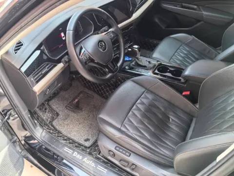 2021 Volkswagen Passat 2.0T 186HP L4 7DCT