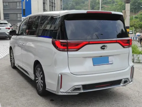 2021 GAC Trumpchi M8 2.0T 252HP L4 8AT