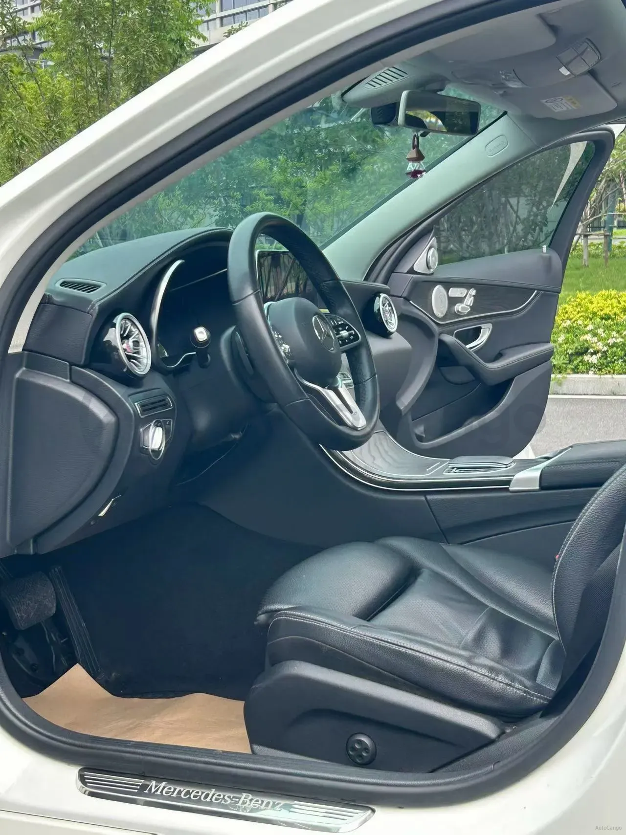 2019 Mercedes-Benz C Class 1.5T 184HP L4 9AT,autocango,china used car exporter,china ev exporter,chinese used car exporter,chinese used ev exporter