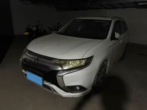 2021 MITSUBISHI OUTLANDER,autocango,china used car exporter,china ev exporter,chinese used car exporter,chinese used ev exporter