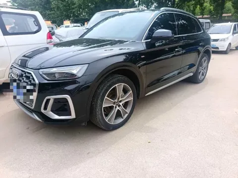 2022 AUDI Q5L,autocango,china used car exporter,china ev exporter,chinese used car exporter,chinese used ev exporter