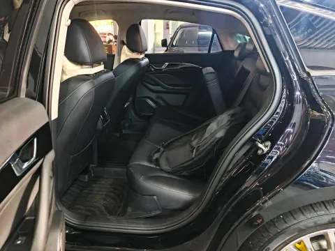 2023 Bestune B70 1.5T 169HP L4 7DCT