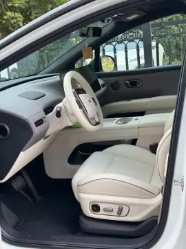 2025 Li i6 BEV