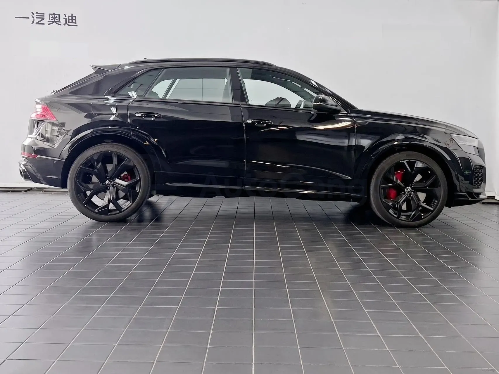2022 Audi RS Q8 4.0T 600HP V8 8AT,autocango,china used car exporter,china ev exporter,chinese used car exporter,chinese used ev exporter