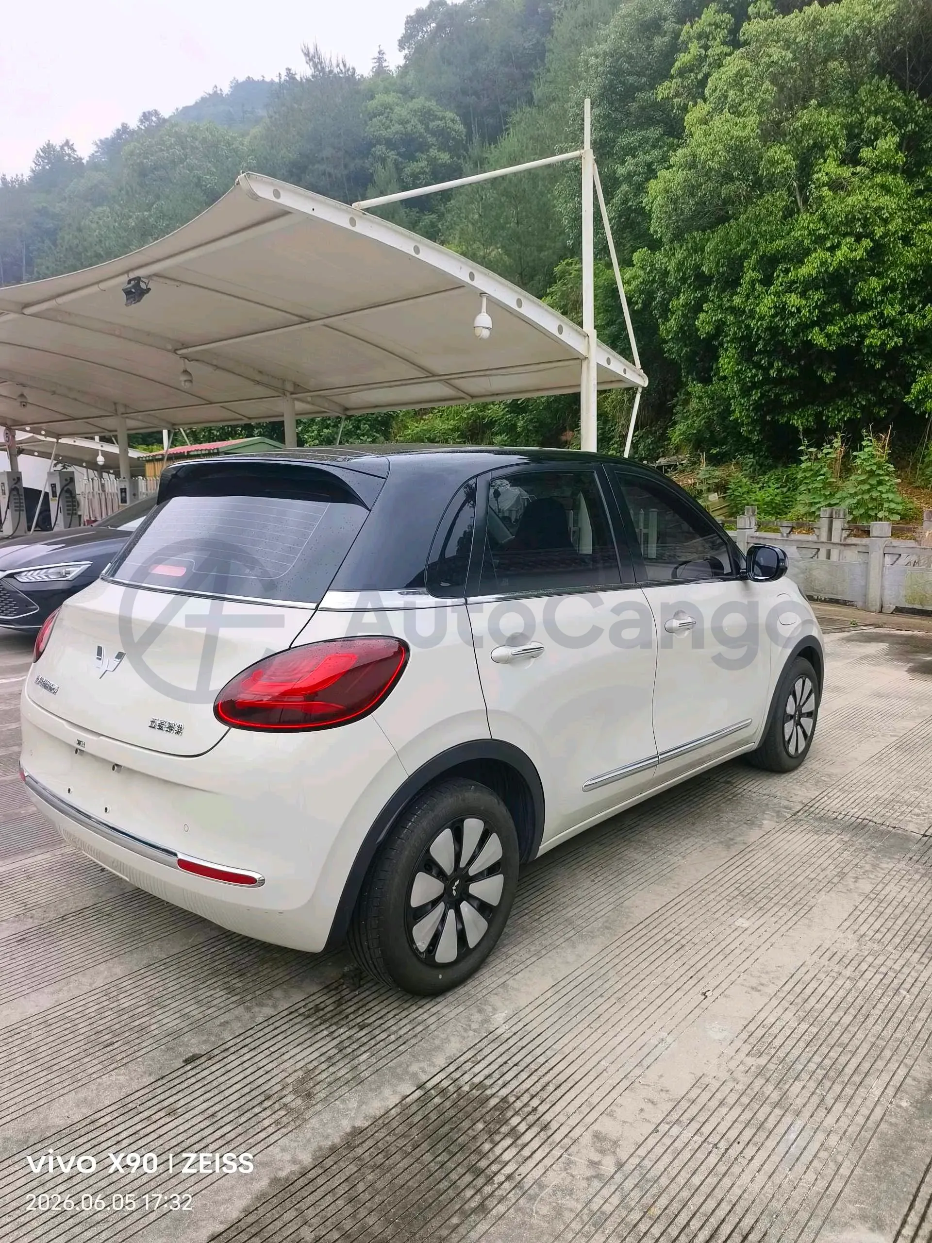 2023 WuLing BinGuo BEV 31.9KWH,autocango,china used car exporter,china ev exporter,chinese used car exporter,chinese used ev exporter