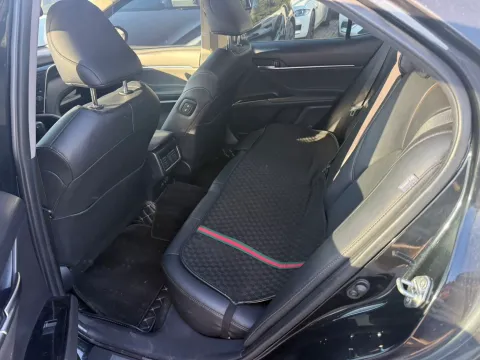 2021 Toyota Camry 2.5L 209HP L4 8AT