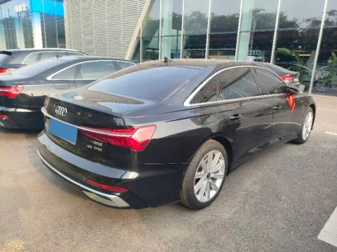 2024 Audi A6L 2.0T 245HP L4 7DCT
