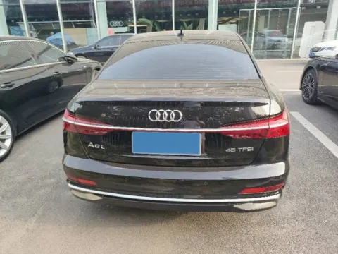 2024 Audi A6L 2.0T 245HP L4 7DCT