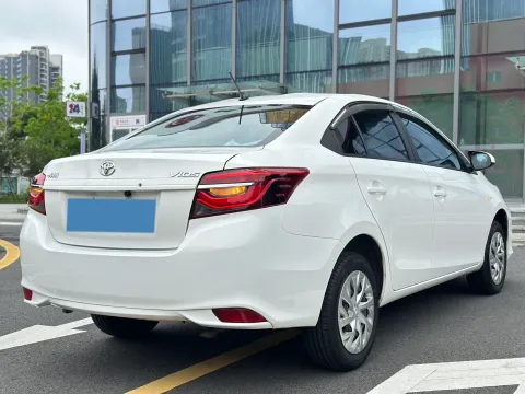 2022 Toyota Vios 1.5L 112HP L4 CVT