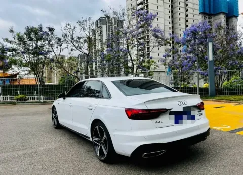 2022 Audi A4L 2.0T 252HP L4 7DCT