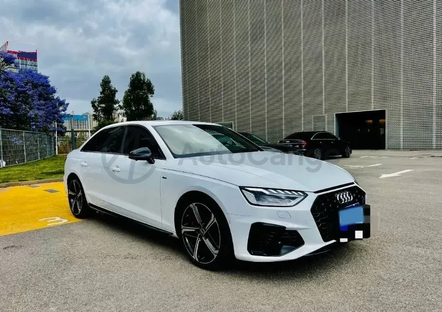 2022 Audi A4L 2.0T 252HP L4 7DCT,autocango,china used car exporter,china ev exporter,chinese used car exporter,chinese used ev exporter