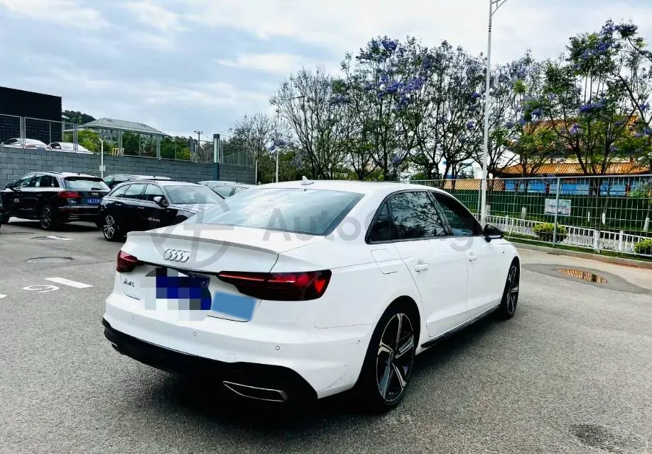 2022 Audi A4L 2.0T 252HP L4 7DCT,autocango,china used car exporter,china ev exporter,chinese used car exporter,chinese used ev exporter